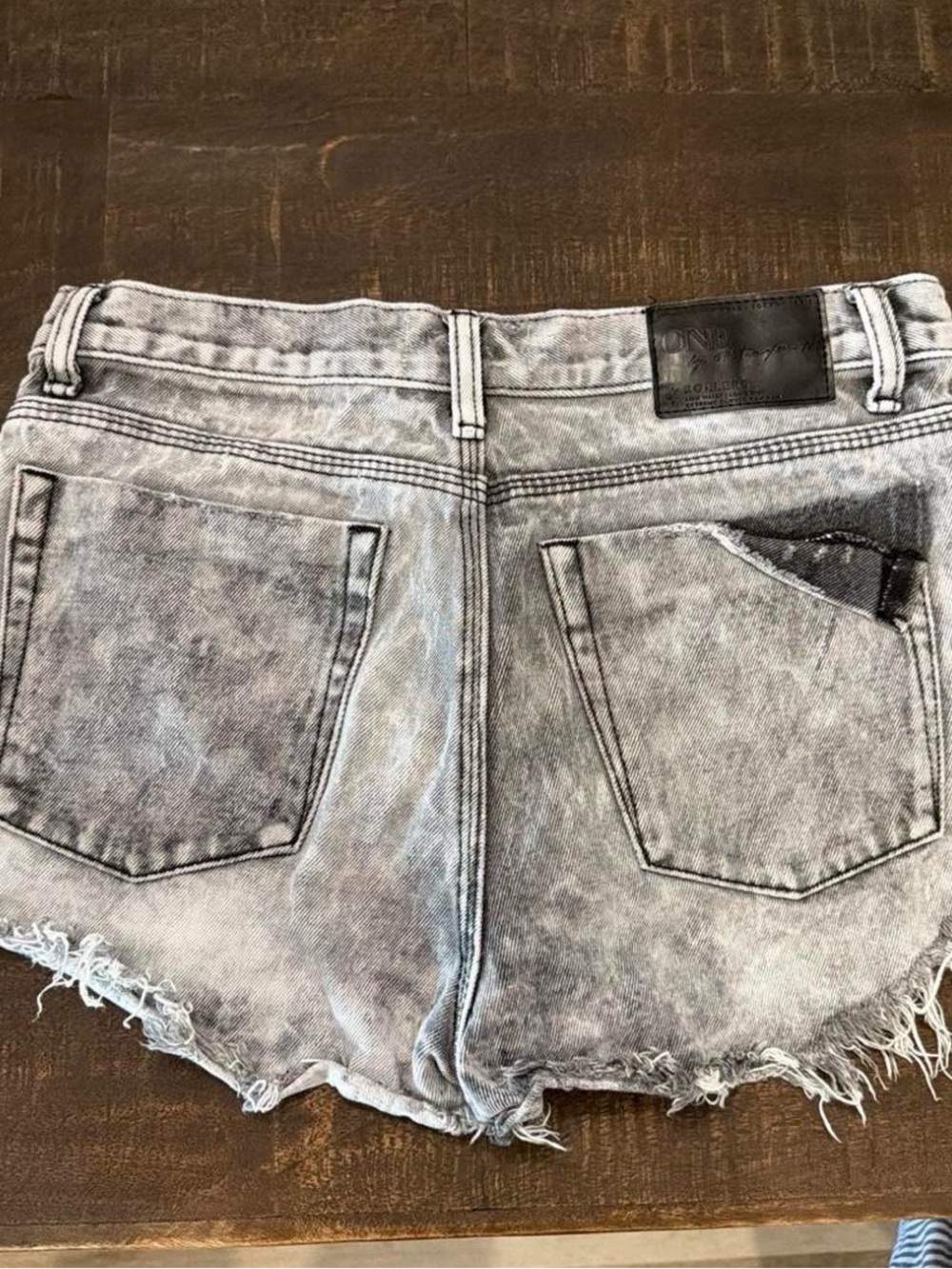 One Teaspoon Shorts - Picture 2 of 3